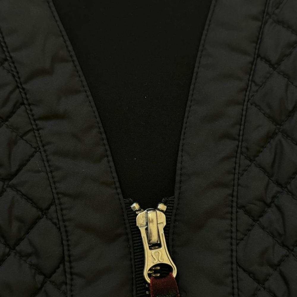 Lululemon jacket - Picture 3 of 4